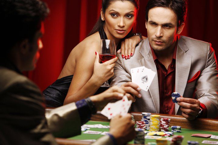 Live Super Sic Bo dealer table with three-camera feed on marketwin138 platform